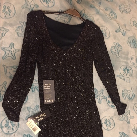 Black dress with sparkles - Picture 1 of 1